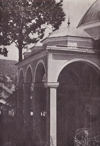 kizlar agina džamija - male kupole